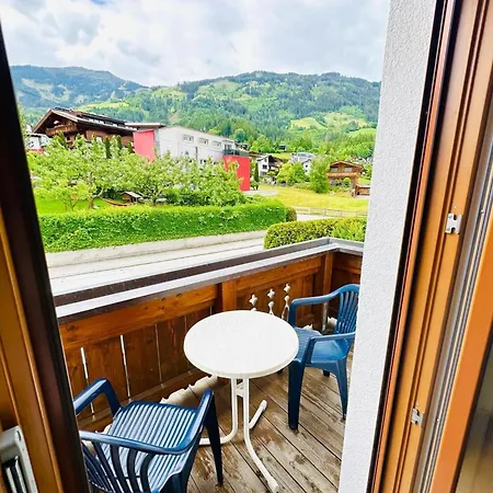 Casa de Férias In Near Lift *